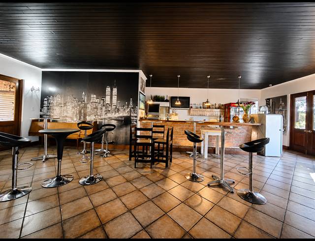 830M² RETAIL FOR SALE IN HEIDELBERG CENTRAL